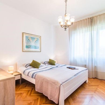 Villa Amalija - Apartment Amy Μεντουλίν Εξωτερικό φωτογραφία