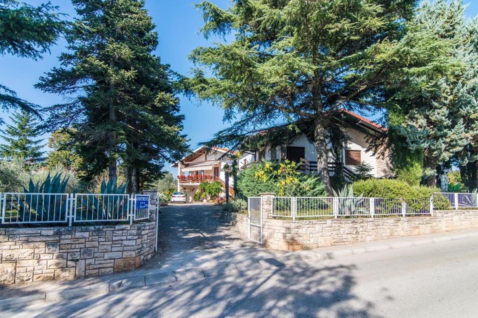 Villa Amalija - Apartment Amy Μεντουλίν Εξωτερικό φωτογραφία